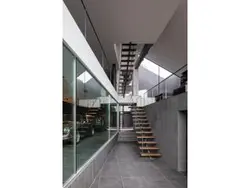 【神奈川県/横浜市中区山手町】横浜市中区山手町　戸建 廊下