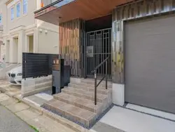 【東京都/目黒区中目黒】目黒区中目黒三丁目新築戸建 アプローチ