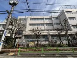 【東京都/目黒区鷹番】目黒区鷹番1丁目　中古戸建 目黒区立鷹番小学校（現地より約280m）