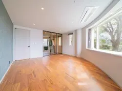 【東京都/大田区田園調布】田園調布4丁目　戸建 洋室：約11.7帖