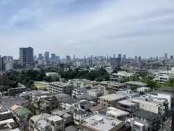 【東京都/港区白金】パーク・ノヴァ白金ヒルトップレジデンス 南側バルコニーから東方向の眺望
