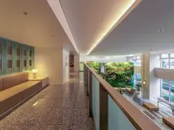 【東京都/新宿区富久町】富久クロスコンフォートタワー 共用施設：2階 バルコニーラウンジ