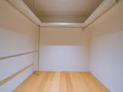 【東京都/港区赤坂】サイオン桜坂　SAION　SAKURAZAKA 収納：マスターベッドルームのウォークインクローゼット