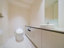 【東京都/港区赤坂】サイオン桜坂　SAION　SAKURAZAKA トイレ：廊下側