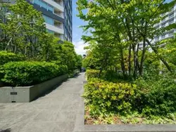 【東京都/新宿区市谷本村町】THE CENTER TOKYO　ザセンター東京 敷地内