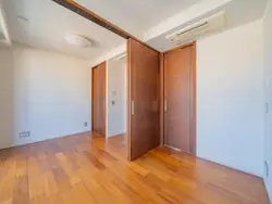 【東京都/港区東麻布】ロイヤルシーズン東麻布 洋室