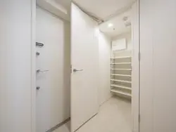 【東京都/港区浜松町】WORLD TOWER RESIDENCE 収納：シューズインクローゼット