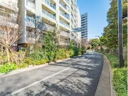 【東京都/新宿区新宿】ヒルズ新宿御苑 前面道路