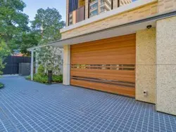 【東京都/港区三田】アトラス麻布十番 敷地内