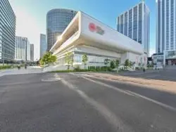 【神奈川県/横浜市西区みなとみらい】ブルーハーバータワーみなとみらい アンパンマンミュージアム（現地より約400m）