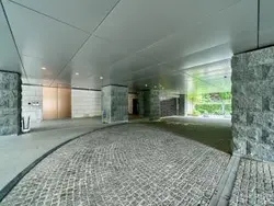 【東京都/港区南青山】プレミスト南青山 アプローチ