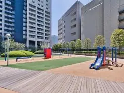 【東京都/港区港南】ワールドシティタワーズ アクアタワー 敷地内公園（現地より約10m）：