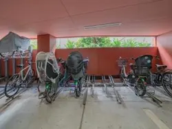 【東京都/渋谷区代々木】東高代々木ペアシティ 駐輪場