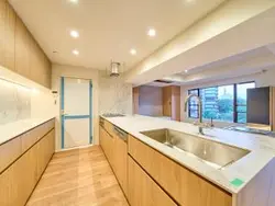 【東京都/千代田区一番町】一番町パークマンション キッチン：リフォーム中（2025年10月末完了予定）