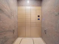 【東京都/港区六本木】ロイヤルシーズン六本木 メールBOX・宅配BOX