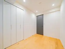 【東京都/港区麻布狸穴町】ウェリス麻布狸穴 洋室