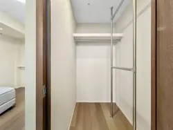 【東京都/港区赤坂】パークコート赤坂檜町ザタワー 洋室：ウォークインクローゼット
家具調度品は価格に含まれません