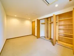 【東京都/港区南麻布】ヴィクトリアコート ウエスト 洋室：Bed Room