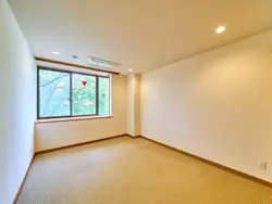 【東京都/港区南麻布】ヴィクトリアコート ウエスト 洋室：Bed Room