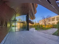 【東京都/渋谷区神宮前】プラウド神宮前 エントランス