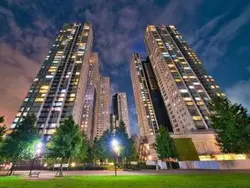 【東京都/港区港南】ワールドシティタワーズ アクアタワー 外観：写真中央奥