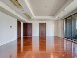 【東京都/港区麻布台】麻布台パークハウス リビング・ダイニング：約18.9帖