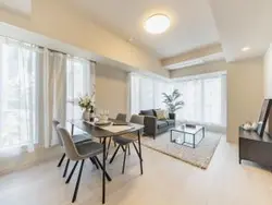 【東京都/渋谷区渋谷】プラウドタワー渋谷 リビング・ダイニング：※家具・調度品は販売価格に含まれておりません