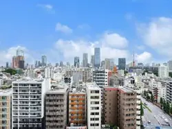 【東京都/港区白金】白金ザ・スカイ　東棟 地上４５階建てのタワーレジデンスだからこそ実現した開放感、晴天時には東京タワー方面を望めます。