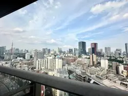 【東京都/港区白金】白金ザ・スカイ　東棟 バルコニーからの眺望です。リビングからは東京タワー方面を望むパノラマビューを楽しめます。