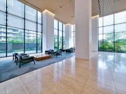 【東京都/港区六本木】アークヒルズ仙石山レジデンス ロビー：［1F］天井高約7.7m、開放感あるエントランスロビー