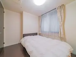 【神奈川県/横浜市西区高島】ファーストプレイス横浜 パークタワー横浜ステーションプレミア 洋室：※家具・調度品等は販売価格に含まれておりません