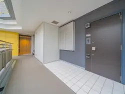 【神奈川県/横浜市西区高島】ファーストプレイス横浜 パークタワー横浜ステーションプレミア 玄関