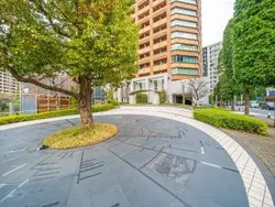 【東京都/千代田区富士見】プラウドタワー千代田富士見 敷地内