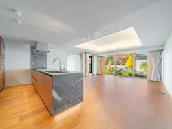 【東京都/渋谷区神宮前】 プラウド神宮前 リビング・ダイニング