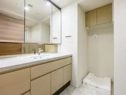 【神奈川県/横浜市神奈川区鶴屋町】THE YOKOHAMA FRONT TOWER 洗面室