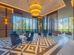 【神奈川県/横浜市神奈川区鶴屋町】THE YOKOHAMA FRONT TOWER 共用部：エントランスラウンジ