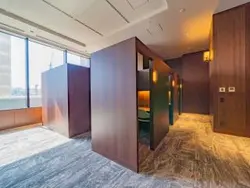 【神奈川県/横浜市神奈川区鶴屋町】THE YOKOHAMA FRONT TOWER 共用施設：ライブラリーサロン(ワークスペース)