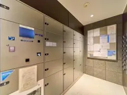 【東京都/港区虎ノ門】ウェリスタワー愛宕虎ノ門 宅配BOX：右側：メールBOX