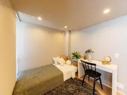 【東京都/港区三田】ザ・レジデンス三田 洋室：約4.2帖