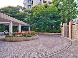 【東京都/港区南麻布】ザ・ハウス南麻布 アプローチ