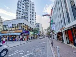 【東京都/港区三田】パークコート麻布十番ザ・タワー 十番商店街（現地より約250m）