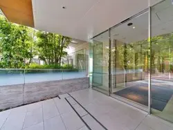 【東京都/渋谷区富ヶ谷】プレミスト代々木公園パークフロント エントランス