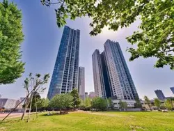 【東京都/港区港南】ワールドシティタワーズ ブリーズタワー 外観：写真左側
