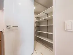 【東京都/港区三田】三田ガーデンヒルズ　イーストヒル パントリー：食品、食器、調理器具等も収納可能