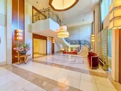 【東京都/港区高輪】高輪ザ・レジデンス 螺旋階段が目を惹く、クラシカルで気品ある共用部分