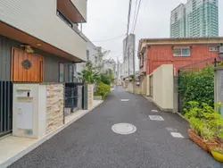 【東京都/港区高輪】港区高輪一丁目戸建 前面道路