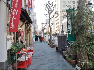 人形町町店外　甘酒横丁