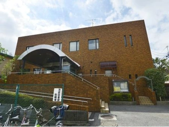 豊島区立池袋図書館