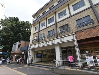 三鷹駅