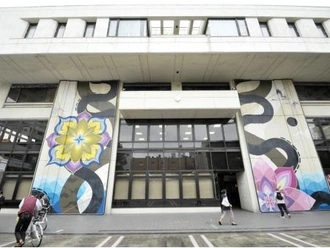 烏山図書館